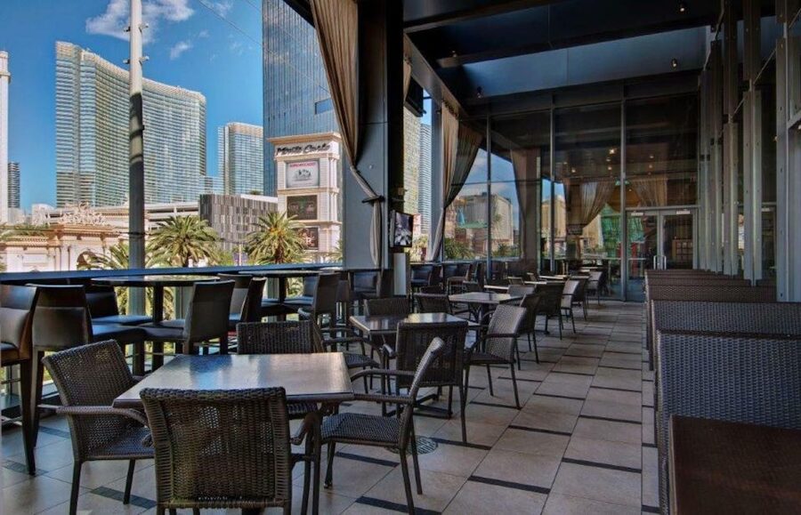 Meal at Hard Rock Las Vegas on the Las Vegas Strip - Who will enjoy this meal most?