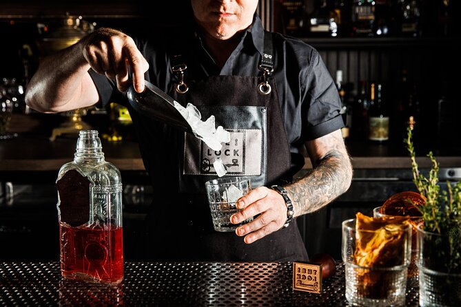 Mixology Masterclass at the Cabinet of Curiosities in Las Vegas - Who will get the most from this class
