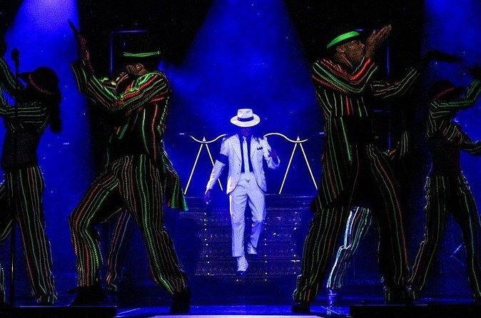 MJ Live at Harrahs Hotel and Casino in Las Vegas - The songs that carry the evening
