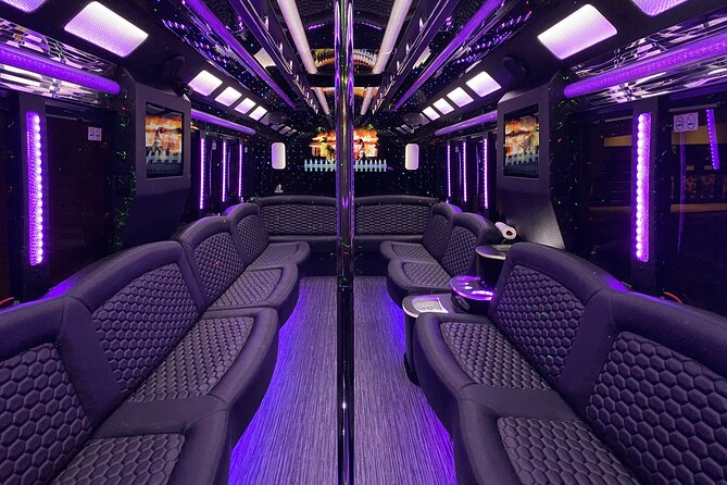 Open Bar Party Bus Nightclub Crawl in Las Vegas - How the $32 Las Vegas crawl works