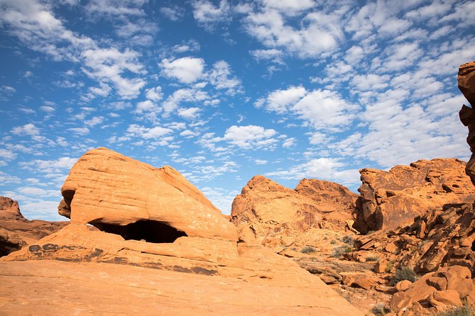 Photographer's Dream: Valley of Fire Hiking Tour - Mouse’s Tank: petroglyphs and a gentler pace