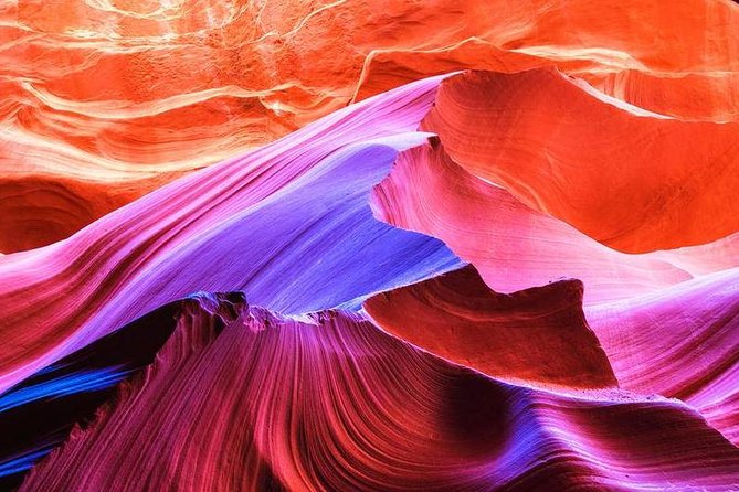 Prime Time Antelope Canyon & Horseshoe Bend Day Tour with Lunch - Upper Antelope Canyon and the famous light shafts
