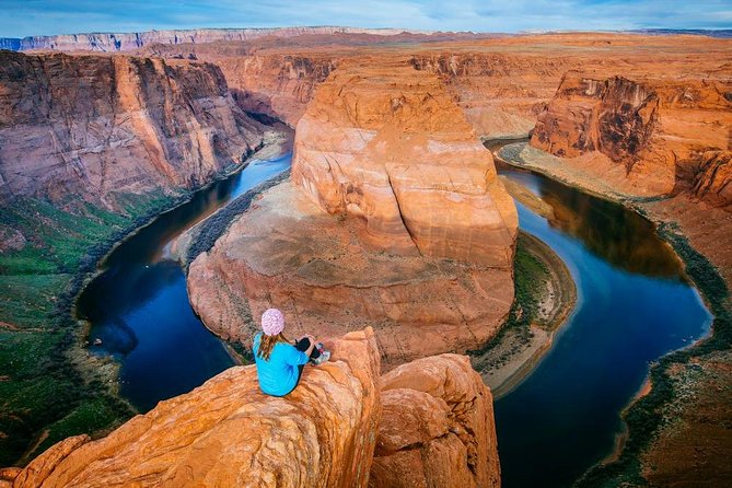 Prime Time Antelope Canyon & Horseshoe Bend Day Tour with Lunch - Lake Powell and Glen Canyon Dam along the way