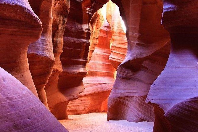 Prime Time Antelope Canyon & Horseshoe Bend Day Tour with Lunch - What the drive from Las Vegas is really like