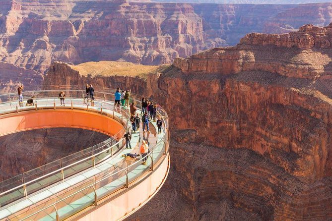 Private Grand Canyon West and Joshua Tree Photography Tour - Why this private Grand Canyon photo tour costs $799