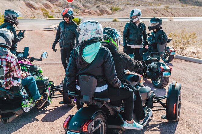 Private Guided Red Rock Tour On A CanAm Trike - Red Rock Canyon from the scenic road