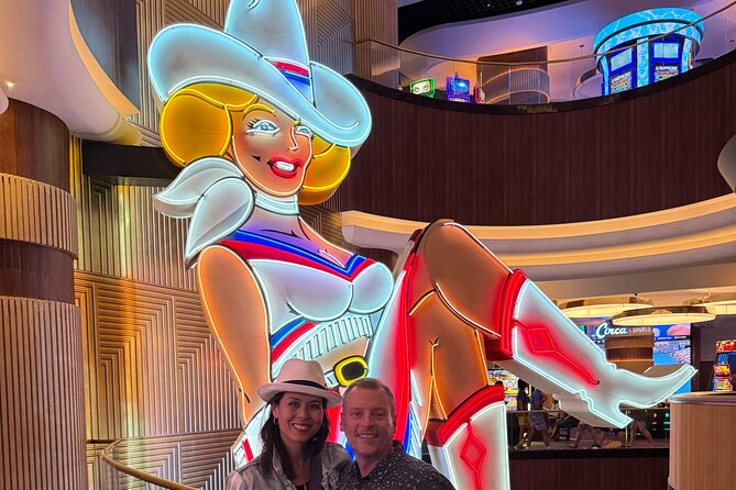 Private Las Vegas Highlights Tour - Fremont Street and old Las Vegas