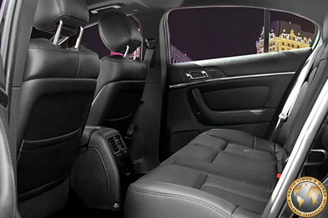 Private Luxury Las Vegas Airport Transfer – Domestic Arrivals - Key points to know before booking