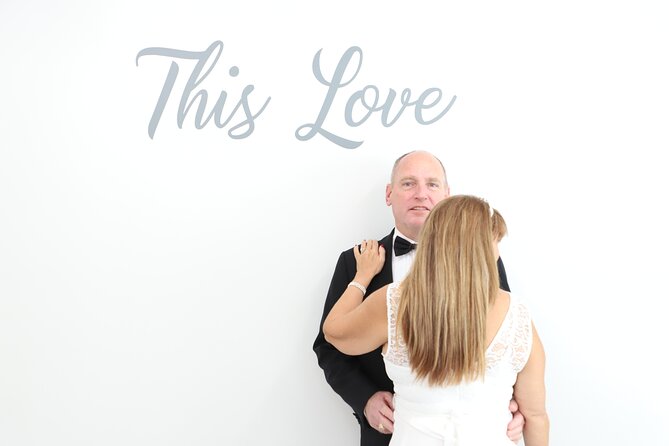 Quickie Las Vegas Wedding at Paradise Wedding Chapel - Who this service suits best