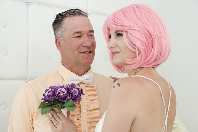 Quickie Las Vegas Wedding at Paradise Wedding Chapel - Timing, cancellations, and small planning details