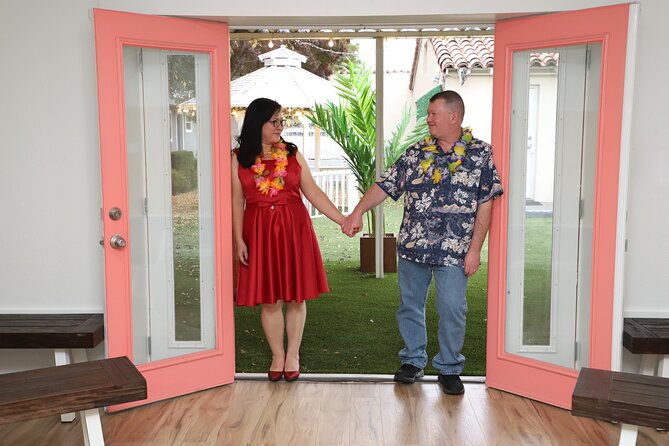 Quickie Sign and Go Wedding at Hawaiian Wedding Chapel - Key points to know before booking
