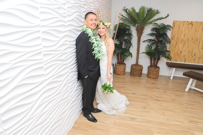 Quickie Sign and Go Wedding at Hawaiian Wedding Chapel - Timing, transport, and appointment planning