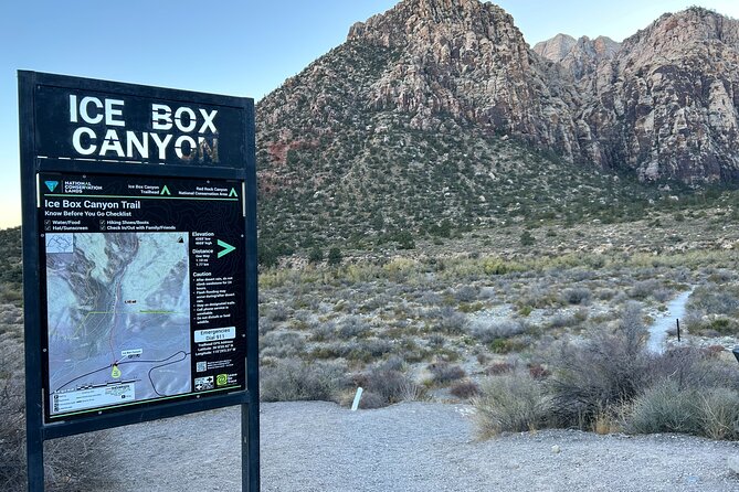 Red Rock Canyon Hiking Adventure fom Las Vegas - Leaving the Strip for Red Rock Canyon