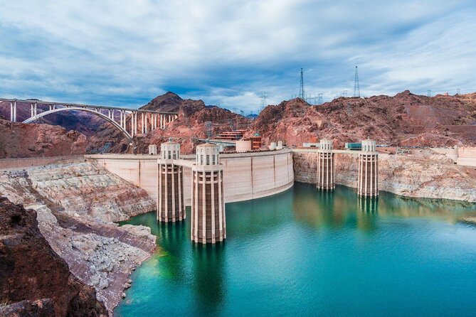 Red Rock Canyon, Nelson Ghost town,7 Magic Mountains, Hoover Dam - Key points to know before booking