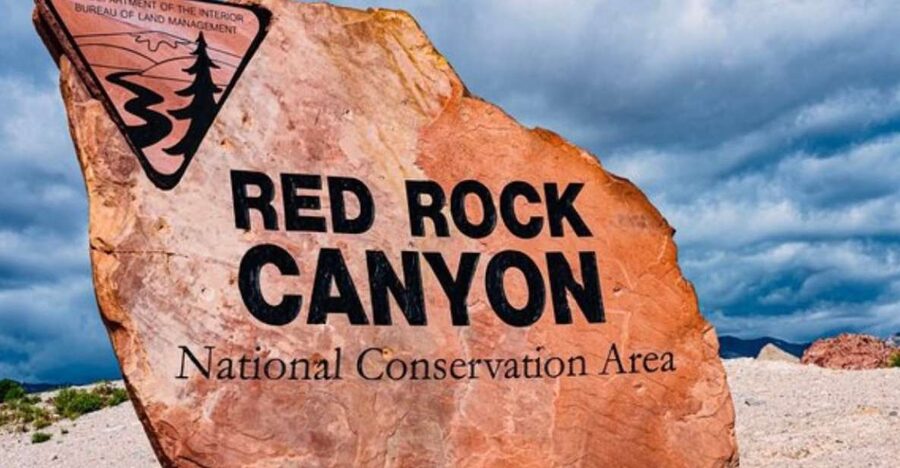 Red Rock Canyon Sign& Seven Magic Mountains Tour - From Las Vegas Lights to Mojave Desert Silence