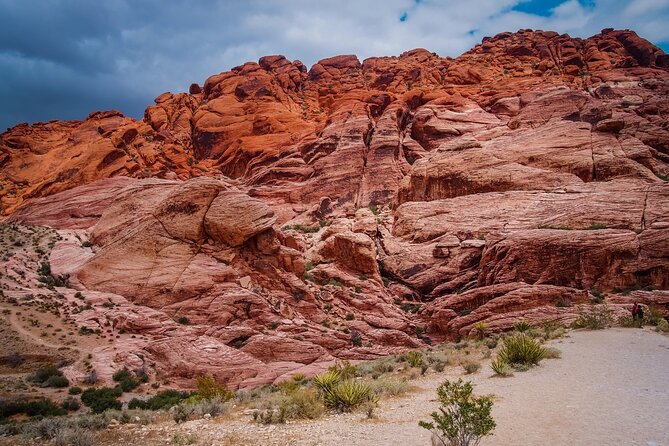 Red Rock Canyon Tour Self-Guided Drive Experience - Sandstone Quarry and Calico Tanks are the main hiking choice