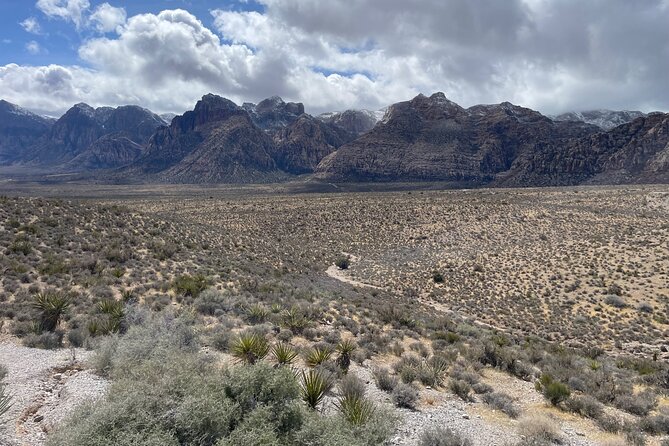 Redrock Hikes Come See Our South West Historic Beauty - A three-hour walk among red cliffs and open trails