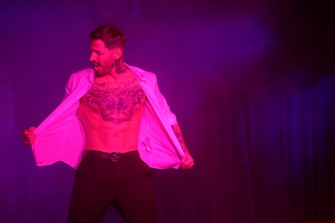 Rock Hard: Male Strip Show in Las Vegas - My take on the atmosphere