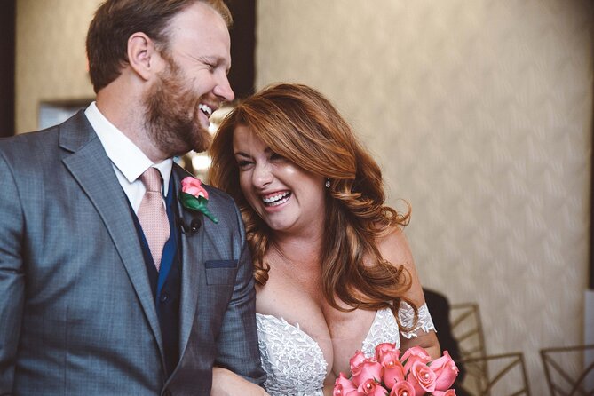 Romantic Las Vegas Wedding Package - Limousine service and getting to the chapel