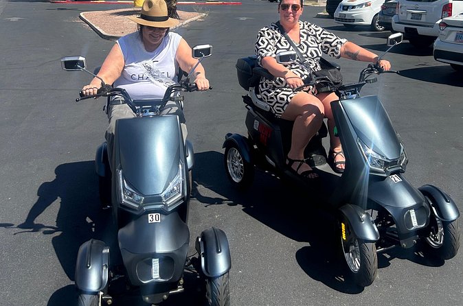 Scooter Tour of the Las Vegas Strip - Caesars Palace and the classic center Strip