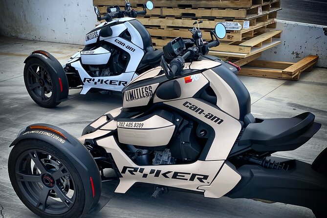 Self-Guided Las Vegas Trike tour on a CanAm Trike - The onboard gear makes a difference