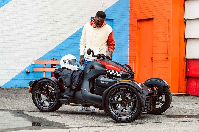 Self-Guided Las Vegas Trike tour on a CanAm Trike - The safety lesson comes before the fun