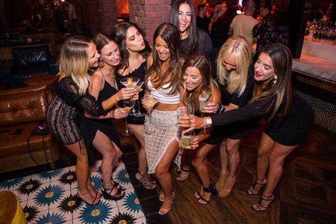 Skip-the-Line at Vegas Clubs with a Party Bus! - The people who will get the most from this outing