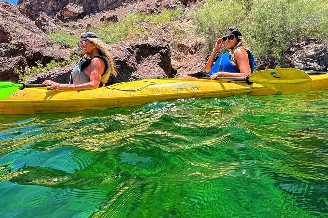 Small-Group Emerald Cave Kayak Tour on Colorado River - Why the small group matters