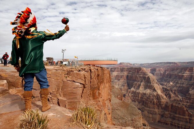 Small Group Grand Canyon, Hoover Dam and 7 Magic Mountains Tour - Seven Magic Mountains in the Mojave Desert