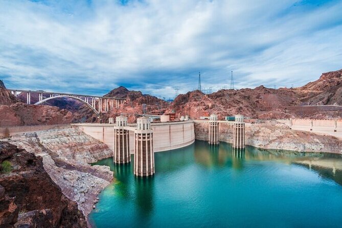 Small Group Hoover Dam Bridge Walk + Red Rock Canyon Combo Tour - Red Rock Canyon: a quick introduction to Nevada geology