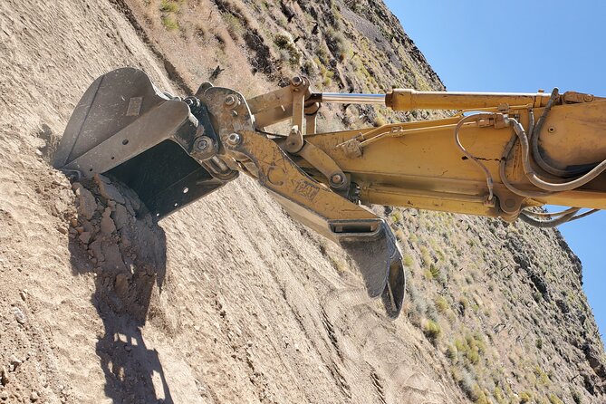 Smash and Grab at Adrenaline Mountain - Helpful Staff Make Heavy Equipment Less Intimidating