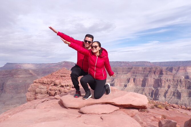 Spanish Grand Canyon Tour with Skywalk Access and Lunch - The early pickup from Las Vegas