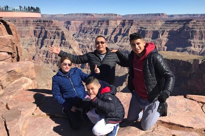 Spanish Grand Canyon Tour with Skywalk Access and Lunch - Hoover Dam gives the day a strong opening