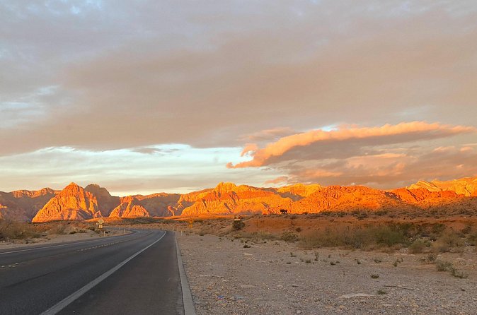 Sunrise Red Rock Canyon Self-Guided Electric Bike Tour with Hotel Pick-up - Finding your way without a guide