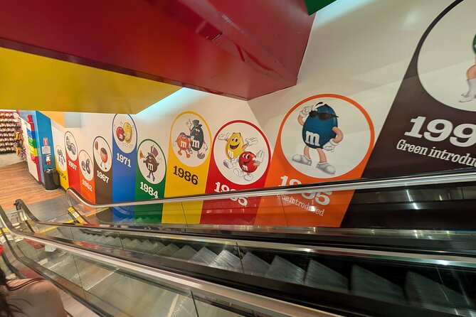 Sweet Side of Vegas: Chocolate and Candy Tour with Free Samples - Hershey’s Chocolate World in 15 minutes