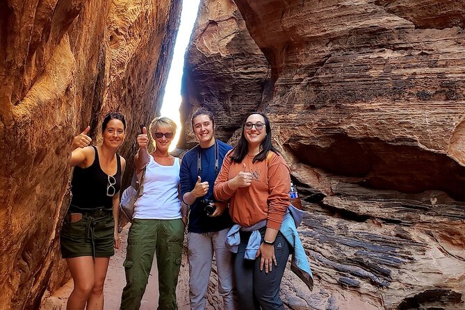 The “As Seen on TV” Panoramic Red Rock Canyon Scenic Loop Tour - Key points to know before booking