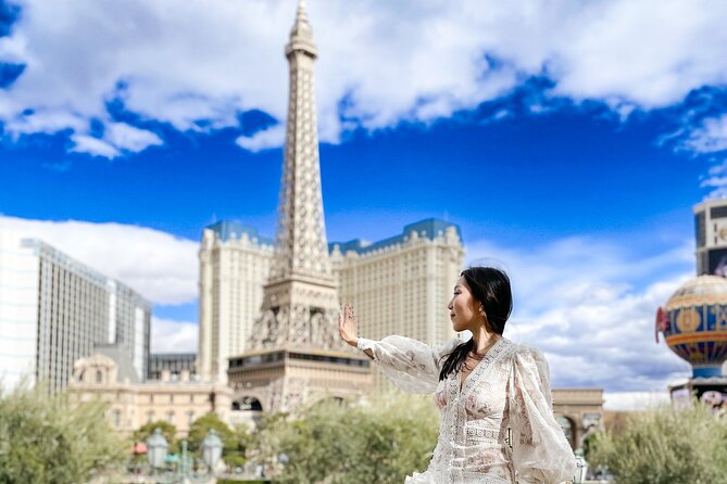 Trendy Strip Photo/Video Walking Tour in Las Vegas - The Venetian finish near the indoor gondolas