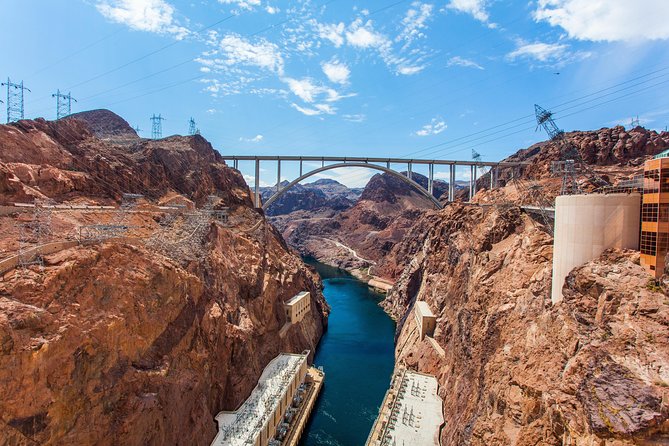 Ultimate Hoover Dam Tour from Las Vegas - Hotel pickup and the ride to the dam