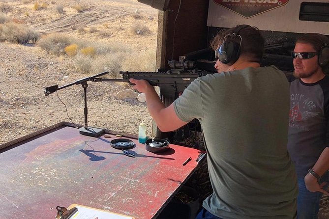 Ultimate Outdoor Shooting Experience in Las Vegas - The firing line and the desert weather