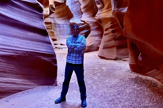 Upper Antelope Canyon & Horseshoe Bend from Las Vegas with Lunch - Virgin River Gorge and Kanab add variety to the return route