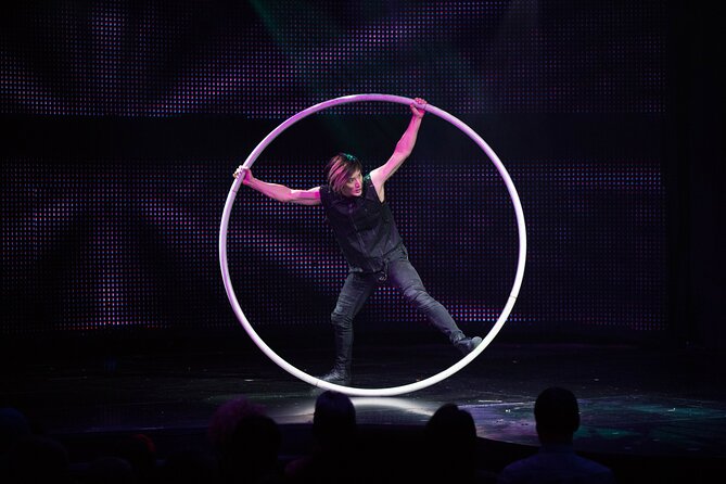 V - The Ultimate Variety Show at Planet Hollywood Resort and Casino - Planning a full evening at Miracle Mile
