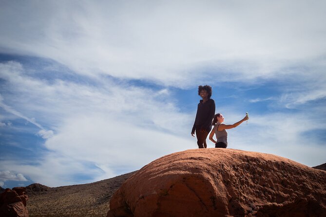 Valley of Fire Guided Hiking Tour and Mojave Desert Adventure - Rainbow Vista offers the day’s broadest view