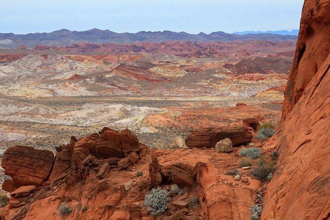 Valley of Fire Guided Hiking Tour From Las Vegas - What the six-hour schedule feels like
