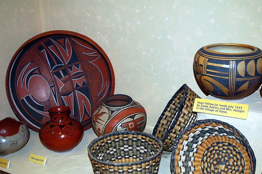 Valley of Fire & Lost City Museum Tour from Las Vegas: - What the guide adds to the day