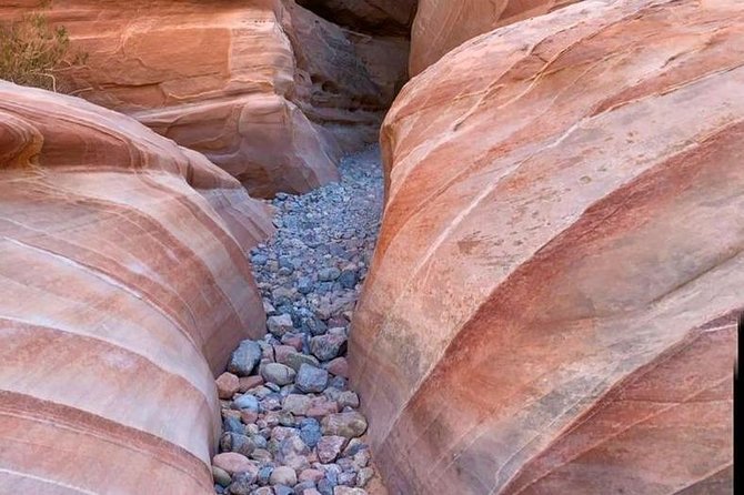Valley of Fire/ Mojave Desert VIP Small Group Tour From Las Vegas - The Beehives and the First Red-Rock Shock