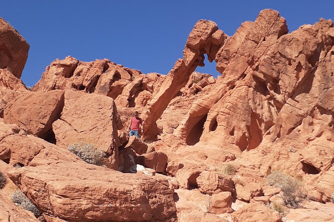 Valley of Fire State Park Tour w/Private Option (2-6 people) - CCC Cabins: a quiet historical pause