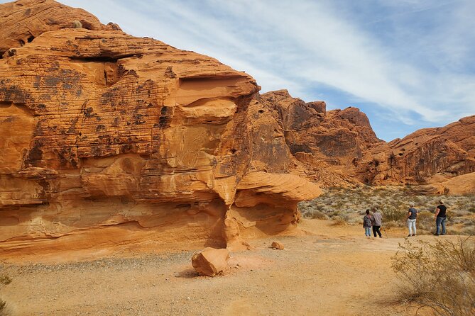 Valley of Fire State Park Tour w/Private Option (2-6 people) - Elephant Rock: a memorable final formation