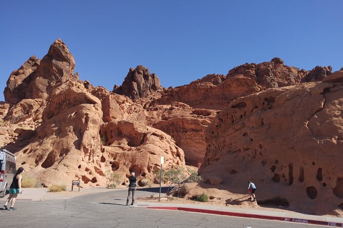 Valley of Fire State Park Tour w/Private Option (2-6 people) - Beehives: an easy introduction to the park
