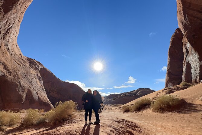 Valley of Fire & Zion Park, 1-Day Tour from Las Vegas - Comfort, clothing, and walking demands