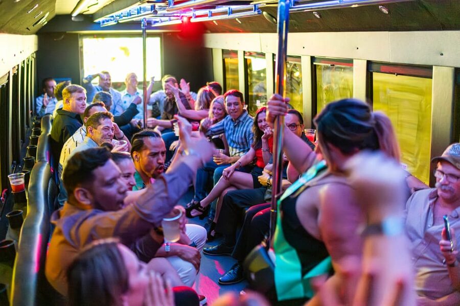 Vegas: 4-Hour Club Crawl with Party Bus Experience - The meeting point requires attention